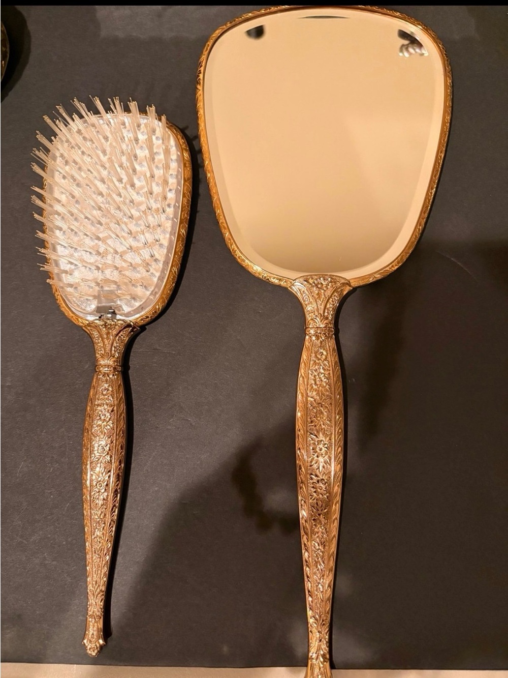 Vintage Gold Ornate Floral Hand Mirror Set - Elegant Gold Vanity Mirrors - Picture 2 of 3